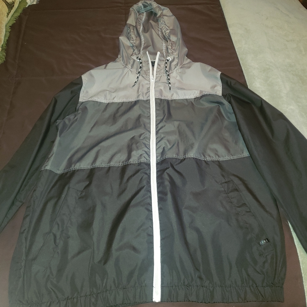 Zine Men's Windbreaker